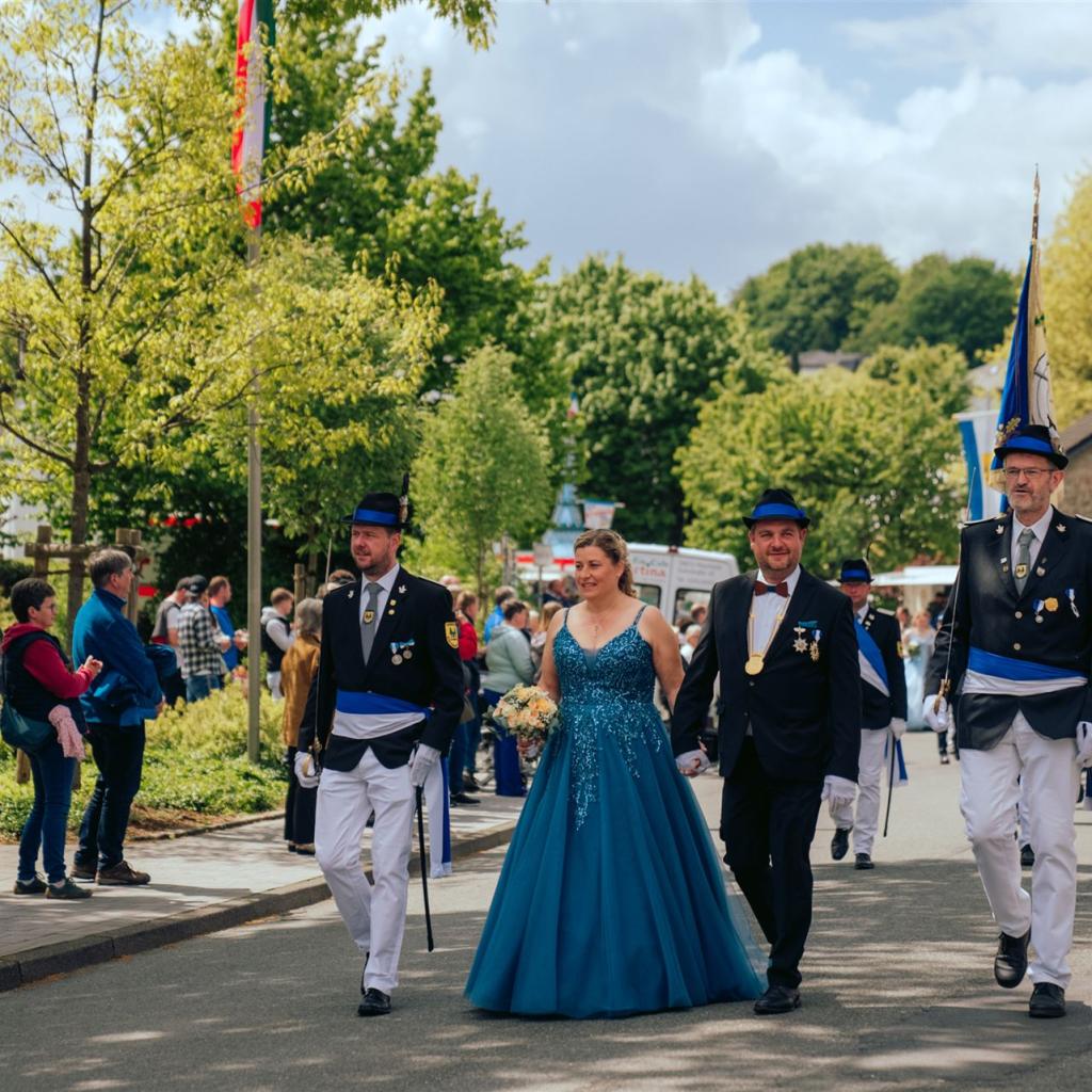 Kaiserpaar im Festzug