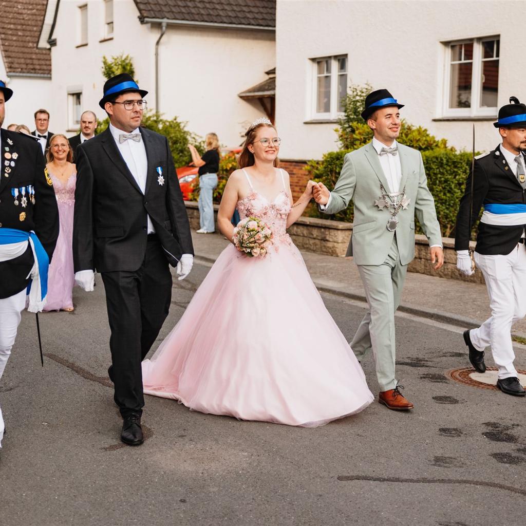 Nadine-Carsten_Festzug_75