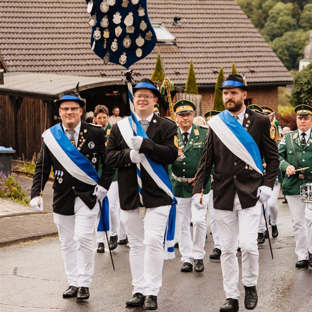 Ronja-Dominik_Festzug_2